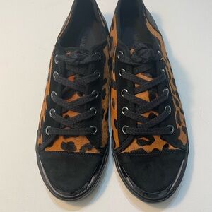 Nine West Black and Leopard Print Sneakers Size 10M  SB-E